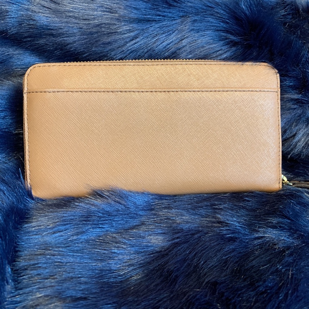 Kate Spade Wallet - Picture 3 of 4